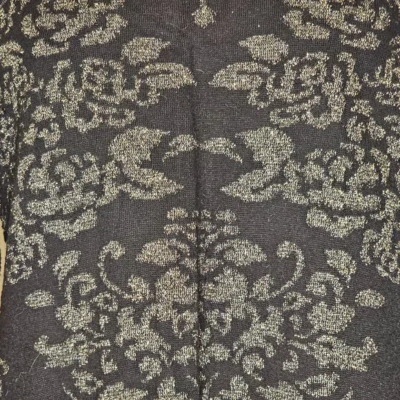 Gold fillagree sweater dress - Picture 3 of 4